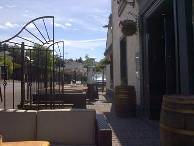 Howwood inn