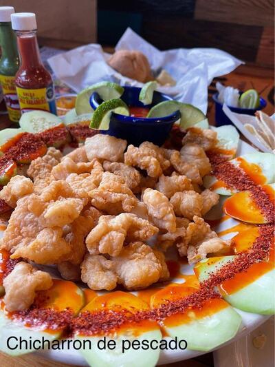 La Laguna Mariscos and Sushi