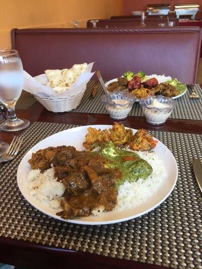 Curry & Kabab: Indian Restaurant