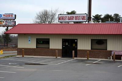Michelle's Balery Outlet and Grill