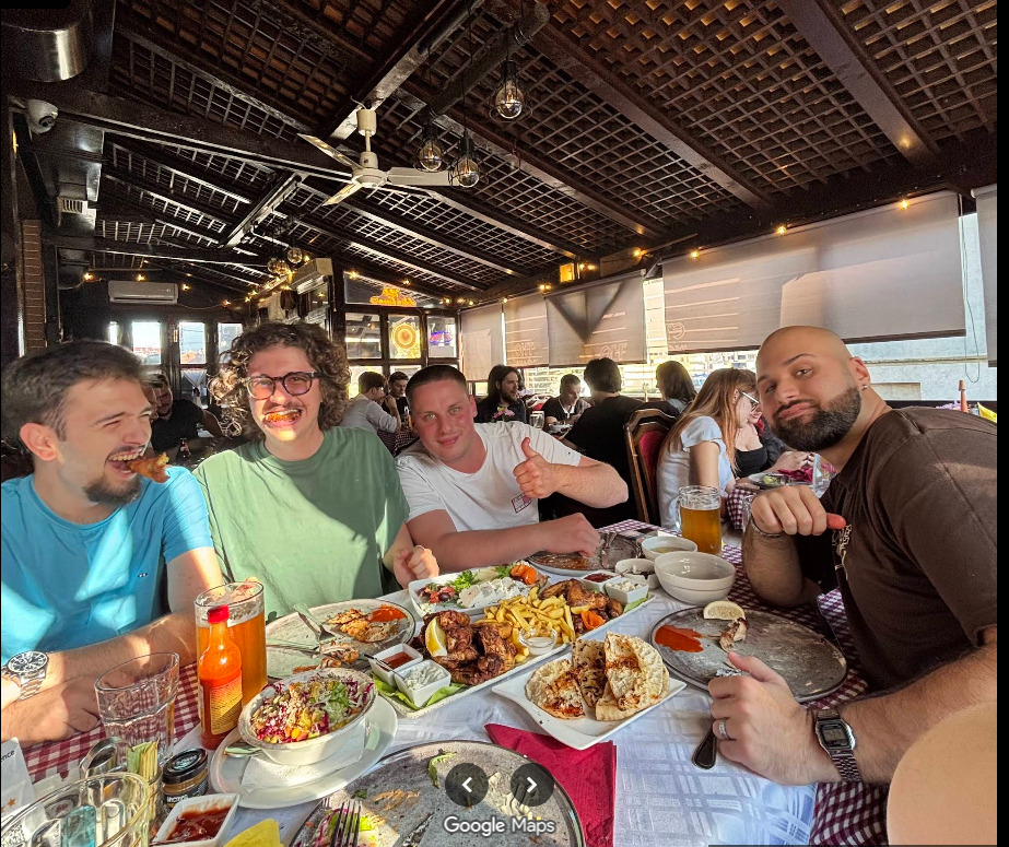 Kafana Porta - Crveni Pevac