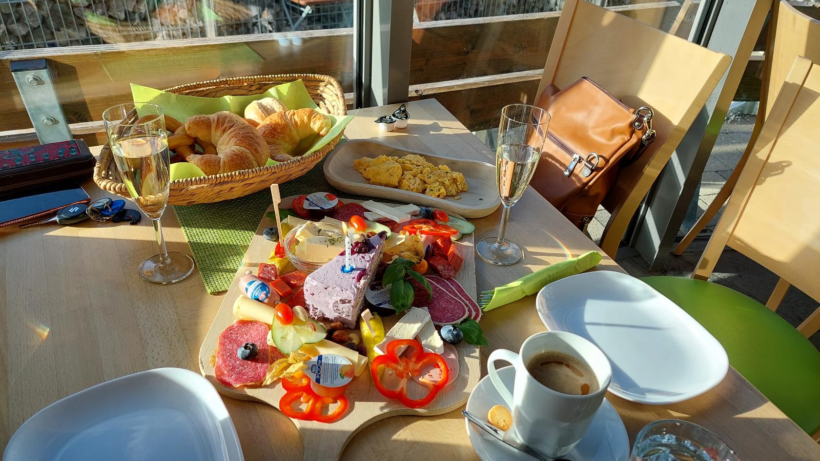 Bistro 3B
