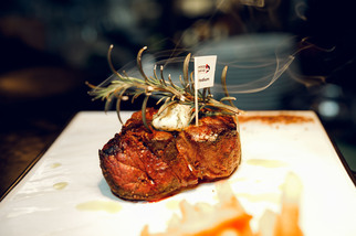 Мясо и вино