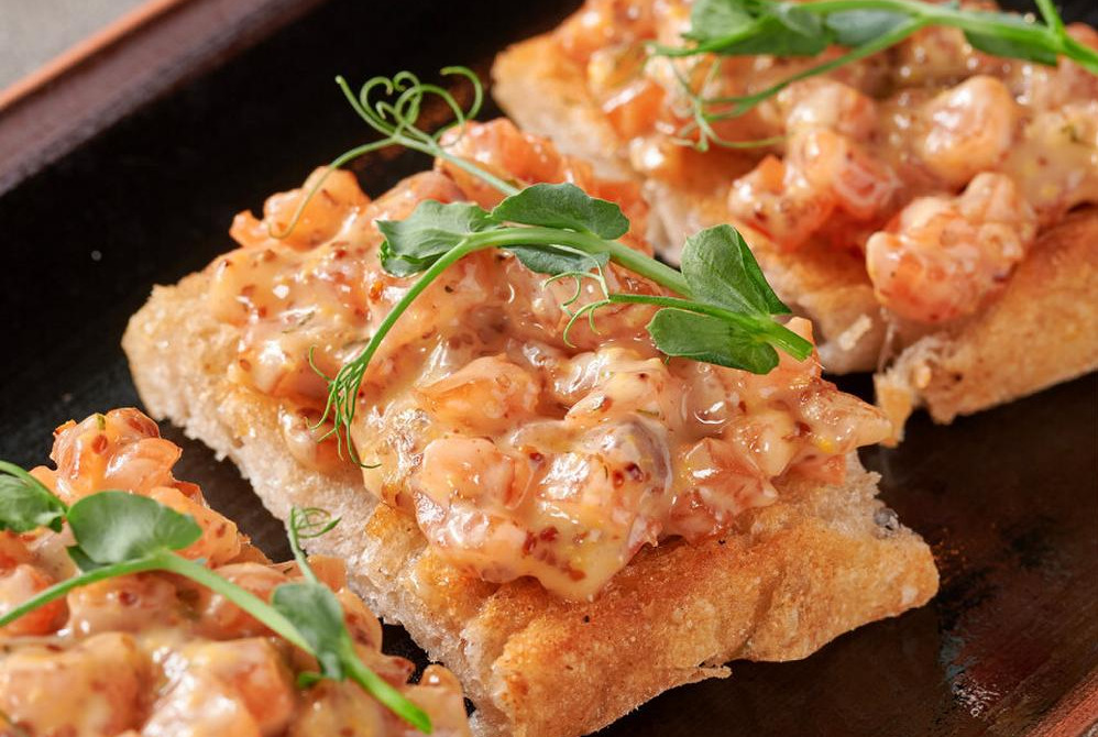 BUSINESS LUNCH ON WEEKDAYS 12PM - 05PM