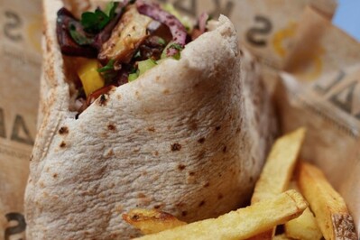 photo de KALŌS Mediterranean Street FoodNO RÉSERVATION