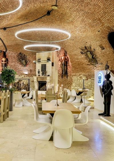 PUB 13 - Citadel Restaurant