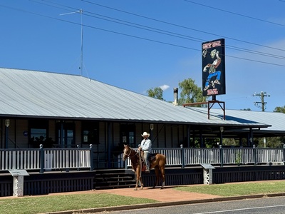 Comet River Hotel