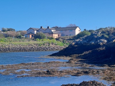 Boathouse Hotel
