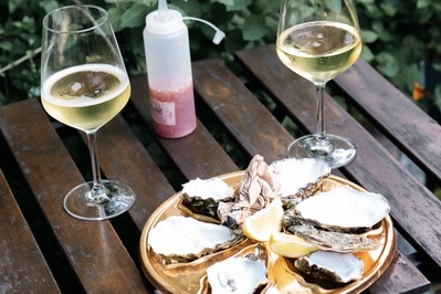 photo de NOP Cafe and Shop