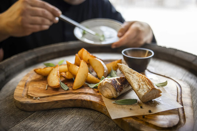 photo de Kantinon Tavern