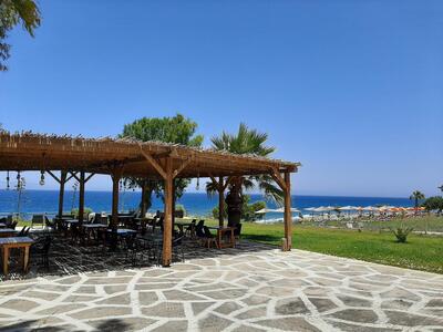Τα Φιλαράκια Restaurant