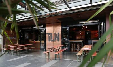 16 Tun