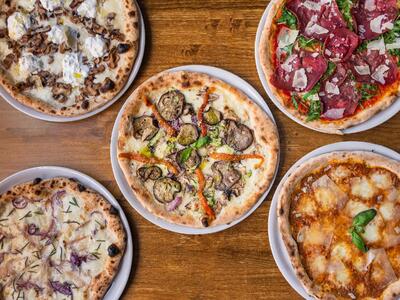A GoGò Pizzabar