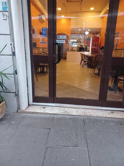 photo de Ristorante e Pizzeria ''SAPORI DI ROMA''