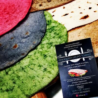 PIADINERIA VIA PO TORINO foto