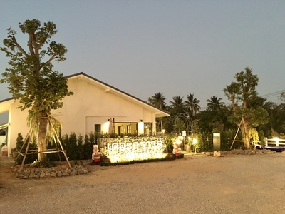 The ground steak house