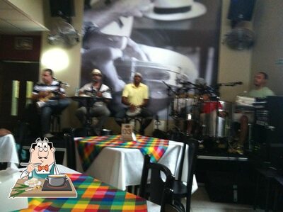 Comida em Confraria Gamboa