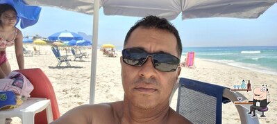 O interior do Quiosque Do Ademir Garçom