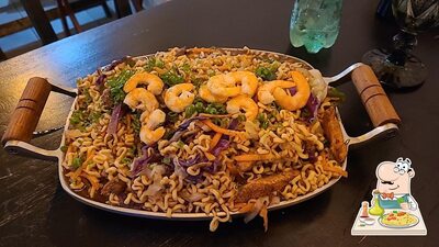 Comida em Shammah Sushi