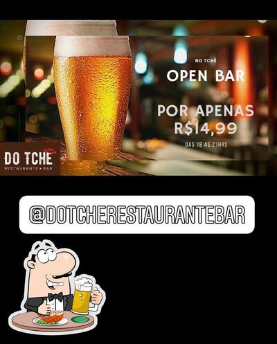 Desfute uma tulipa de cerveja leve ou escura