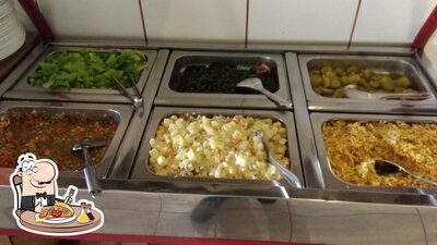 No Restaurante Quiosque do Tio Romeu, você pode pedir pizza