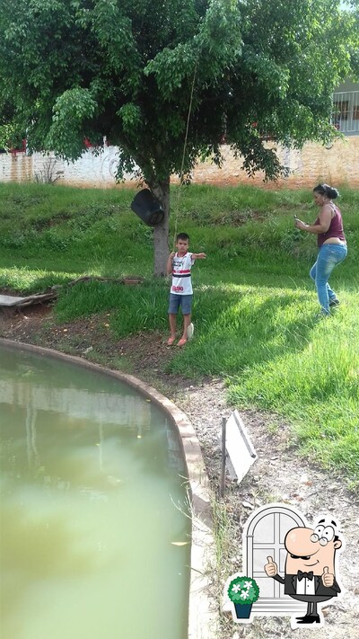 Desfrute da vista da área externa do Pesqueiro Poit