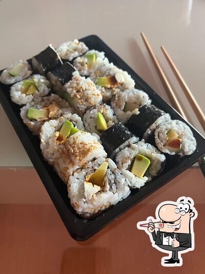 A Minakin, vous pouvez prendre des sushis