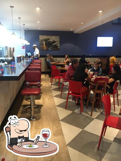 Comida em Johnny Rockets - Praia Grande