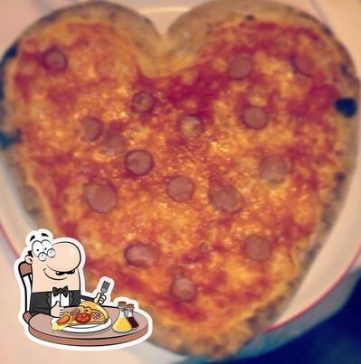 Scegli tra le svariate varianti di pizza