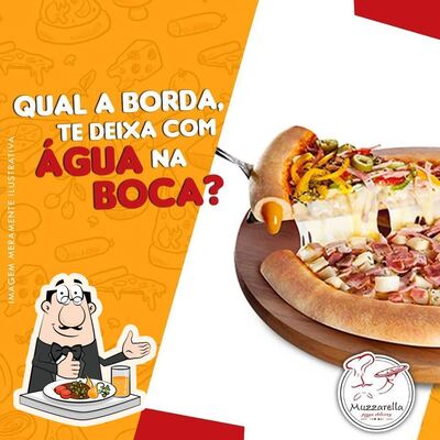 Comida em Pizzaria Muzzarella