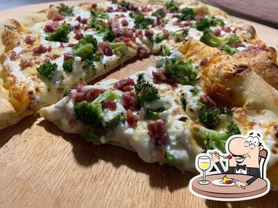 Platos en Dinopizza