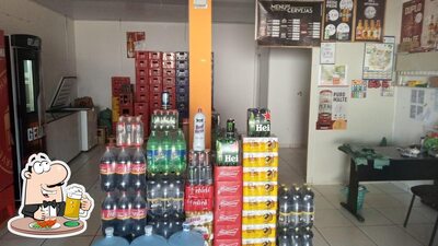 DISTRIBUIDORA E CONVENIÊNCIA VITÓRIA serve uma gama de cervejas