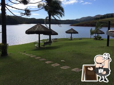 Descubra o exterior do Marina e Pousada Porto do Sol