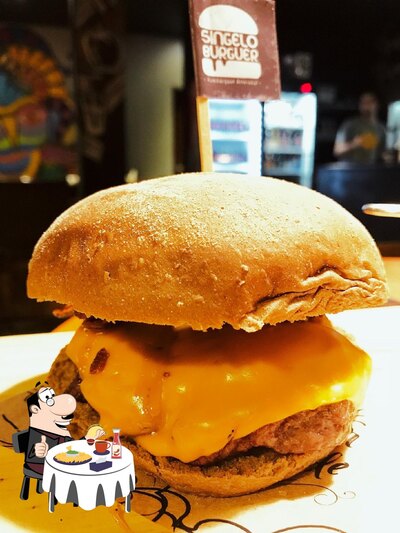 Experimente um hambúrguer no Singelo Burger