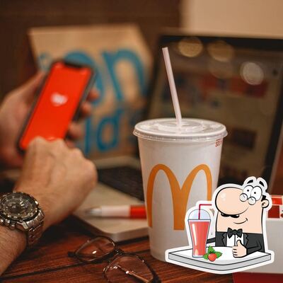 Você pode desfrutar de uma bebida do menu