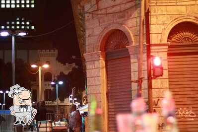 a parte exterior é uma característica importante do Frango Diplomata