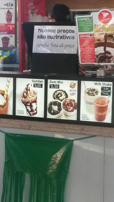 A publicidade mostra informações sobre o Zumm Sucos e Sorvetes