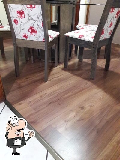 O interior do RZ LANCHES