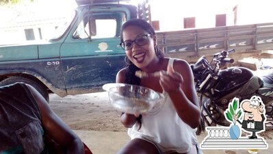 Veja o exterior do Bar e restaurante de Isabel