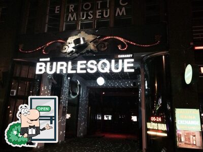 L'extérieur de Burlesque