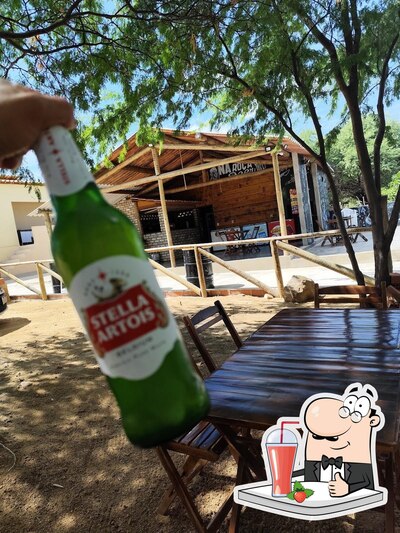 Venha provar diferentes drinques oferecidos no NA ROÇA BEER