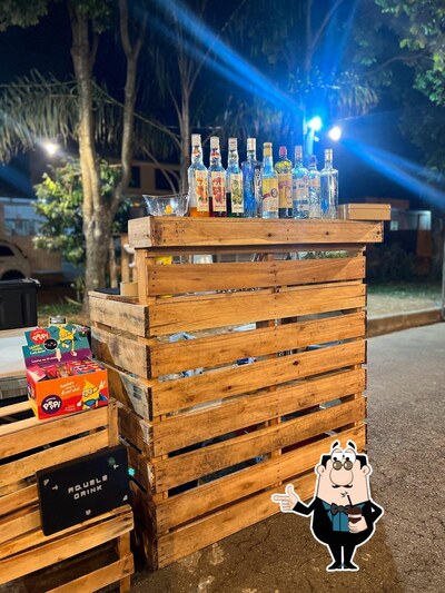 Desfrute de um drinque no Aquele Drink