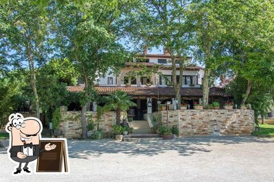 Puoi goderti l'aria fresca dal dehors di Bujici, Porec