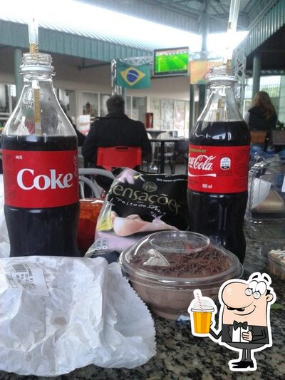 Você pode desfrutar de uma bebida do menu