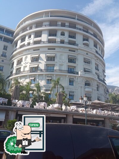 Profitez de la vue extérieure de PIZZA ROC