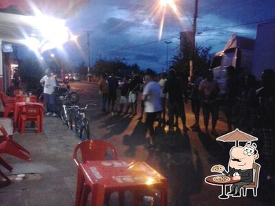 Desfrute da vista da área externa do Sports Bar