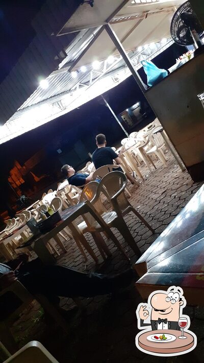 Platos en Ronan Lanches