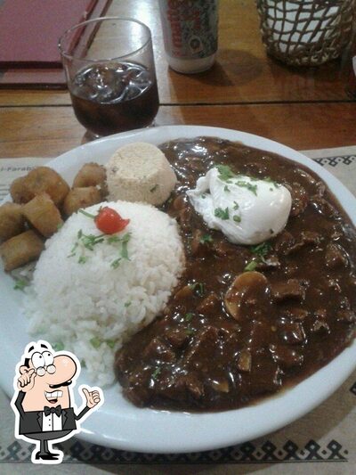 O interior do Al-Farabi