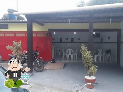 O exterior do Thacafe Lanches