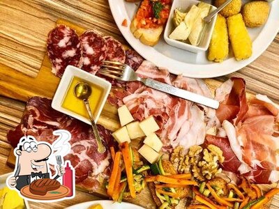 C'è un'ampia scelta di piatti per gli amanti della carne